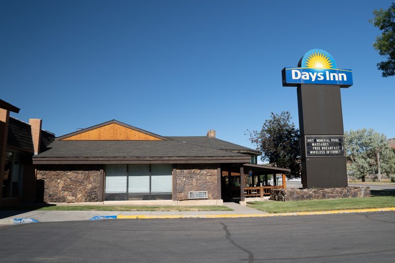 Days Inn Thermopolis Hotel Review – Thermopolis, Wyoming