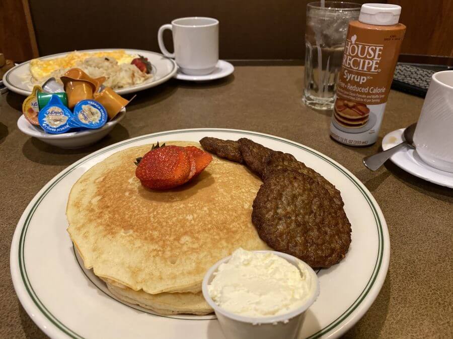 Delicious breakfast in the Silver Creek Steakhouse restaurant