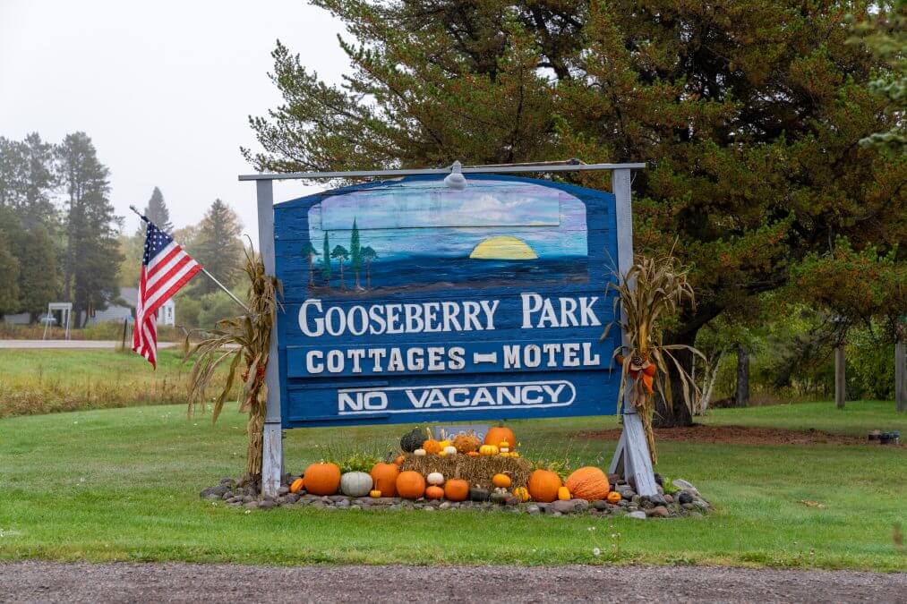 Gooseberry Park Cottages and Motel