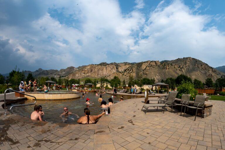Yellowstone Hot Springs Review – Gardiner, Montana